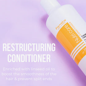 Fanola shampoo pouring and foaming on wet hair illustrating fast toning action