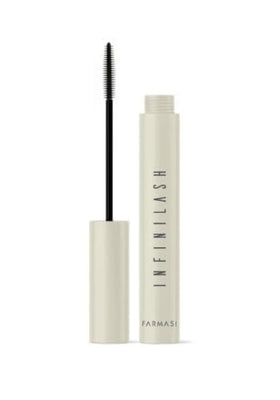 FARMASi applied during morning routine delivering defined everyday lashes