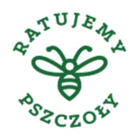 Farmona nettle shampoo pouring texture illustrating gentle lather