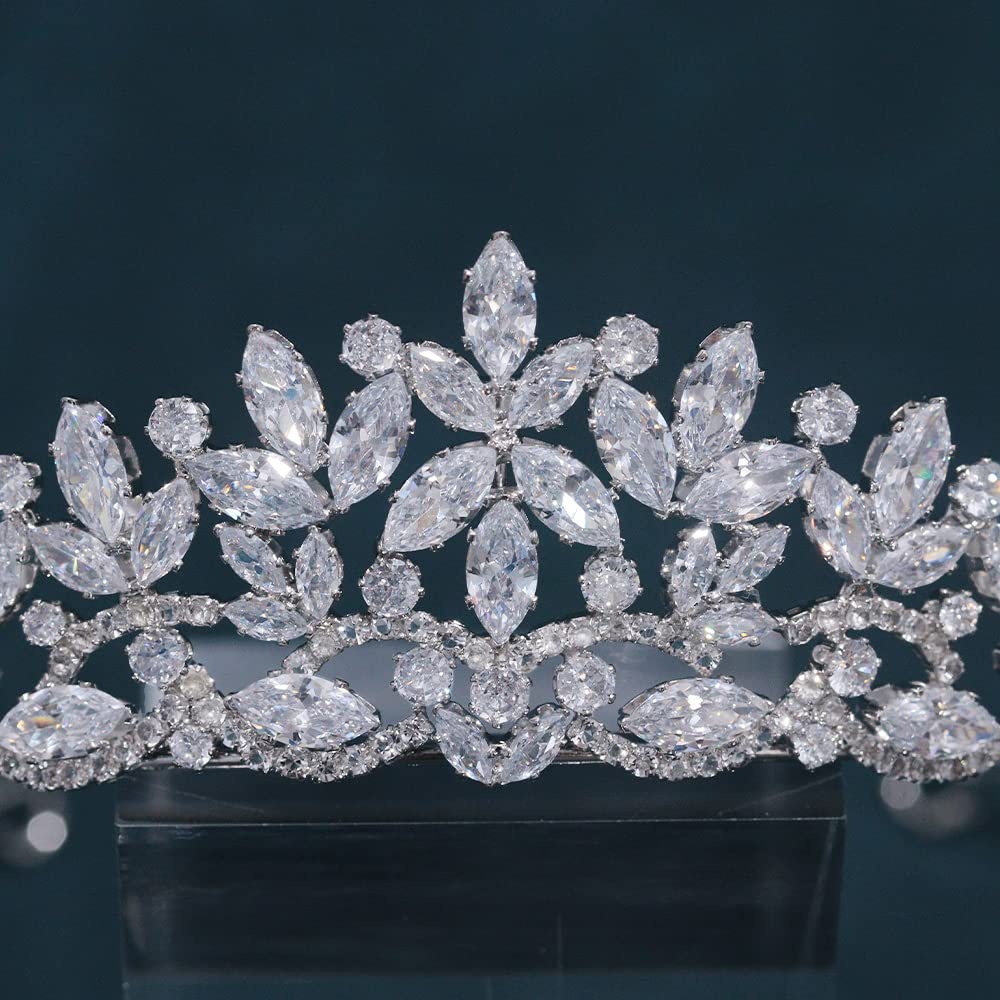 FASNAHOK styled in wedding scene adding refined sparkle to outfit