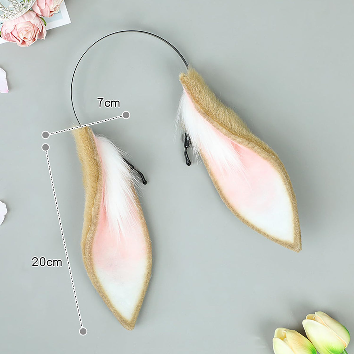 Faylay detail of internal wire in ear for adjustable styling