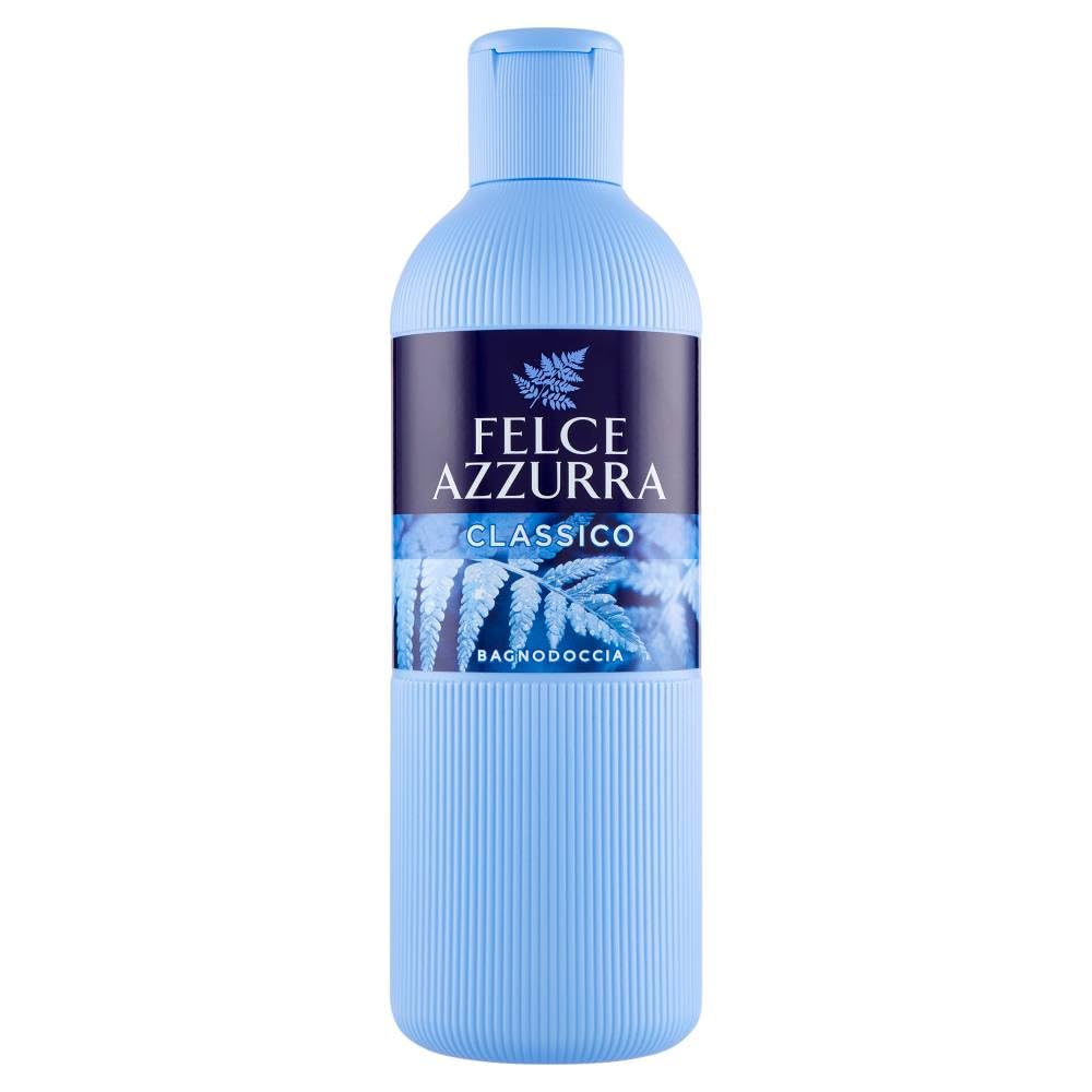 Felce Azzurra poured onto loofah illustrating rich lather and efficient coverage