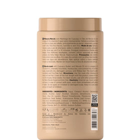 Felps Professional stylist using mask in salon for intensive conditioning treatment