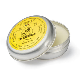 Feret Parfumeur balm texture close-up highlighting silky melt and rich hydration