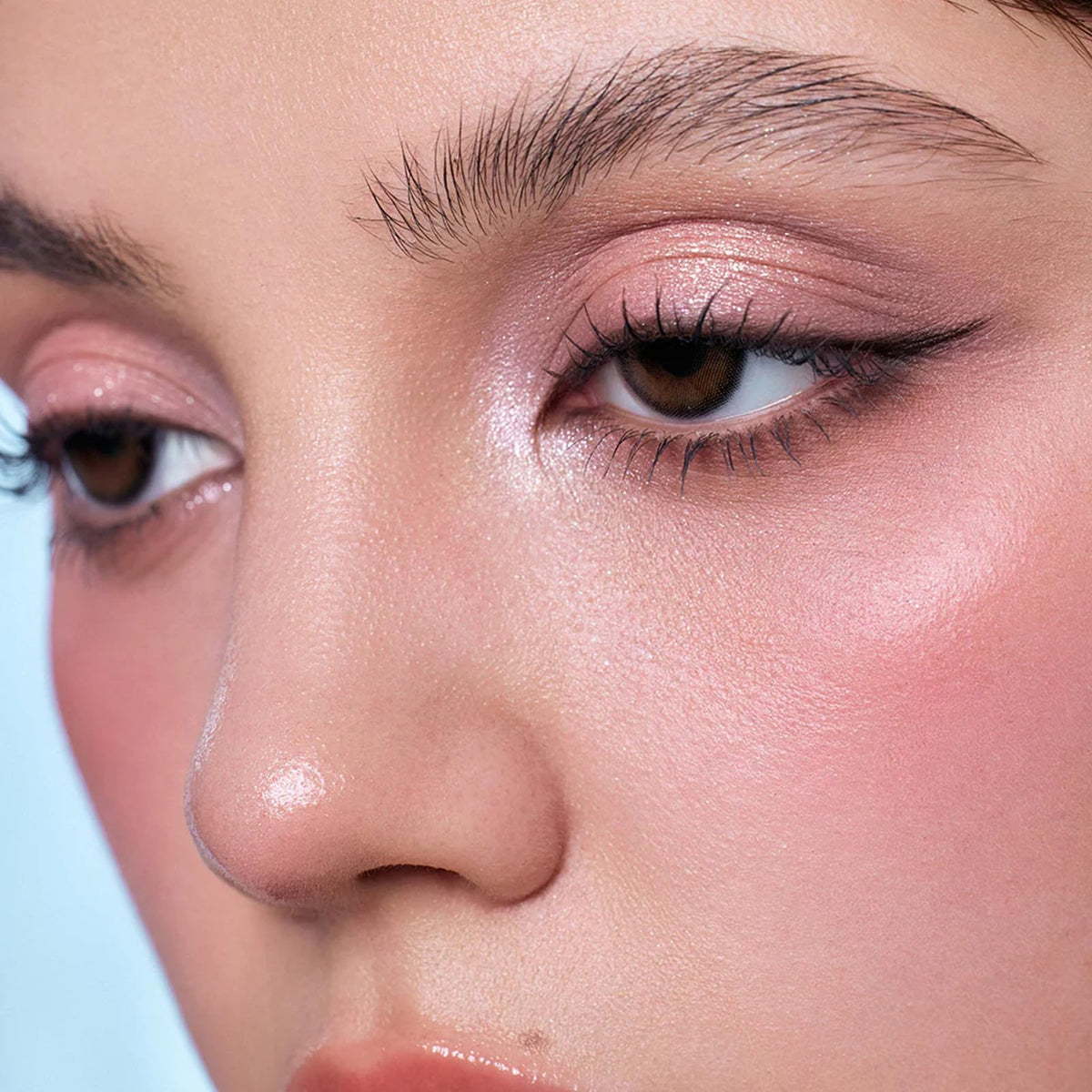 Flower Knows shimmer shade swatch demonstrating luminous highlight benefit
