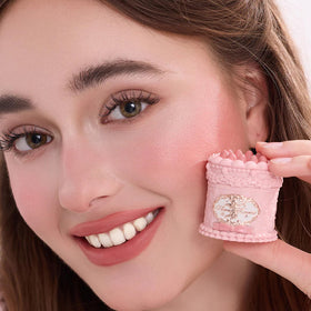 Flower Knows before and after lips showing blurring and fuller look benefit