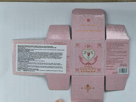 Flower Knows gift box styled showing ready-to-give presentation benefit