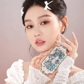 Flower Knows shimmer shade detail capturing luminous particles for subtle radiance