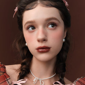 Flower Knows on model full face demonstrating smoky chestnut color effect