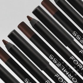 Formless Beauty Hollywood Brown held in hand to show size and portability