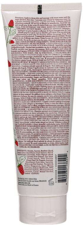 Fresh sugar strawberry in-hand usage demonstrating creamy lather and easy rinse