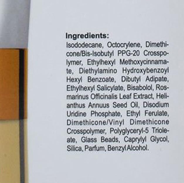 FREZYDERM Velvet lifestyle beach scene showing sun-safe outdoor activity comfort