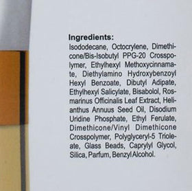 FREZYDERM Velvet lifestyle beach scene showing sun-safe outdoor activity comfort