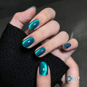 GAOY glitter texture swatch on nail tip showing holographic sparkle and depth