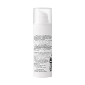 Geek & Gorgeous silky serum texture close-up demonstrating lightweight feel