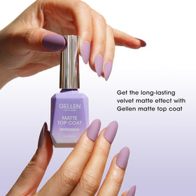 GELLEN glossy top coat pouring to show high-shine finish benefit
