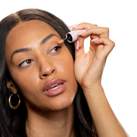 GEN SEE precision applicator tip highlighting control and fine lines