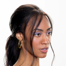 GEN SEE applicator tip close-up for precise eyeliner and control