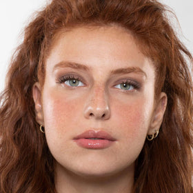 GEN SEE label detail highlighting made in Italy and clean beauty standards benefit