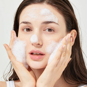 Genabelle product label close-up revealing clean-ingredient benefits