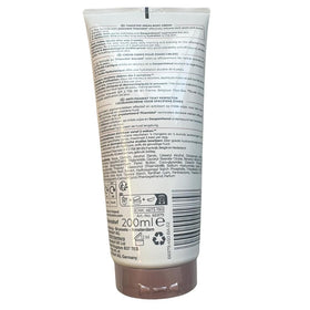GENERIC cream texture close-up highlighting smooth formula and quick absorption