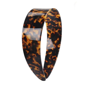 Generic tortoise shell headband front view showing classic pattern and comfortable width
