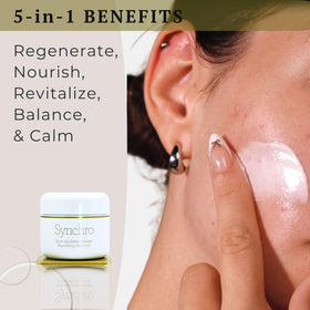 Gernetic Synchro Cream open texture close-up displays rich balm for deep hydration