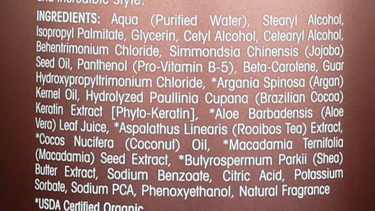 GIOVANNI creamy conditioner dispensed to show rich texture and slip