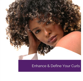 GIOVANNI applying conditioner into curls for easier detangling