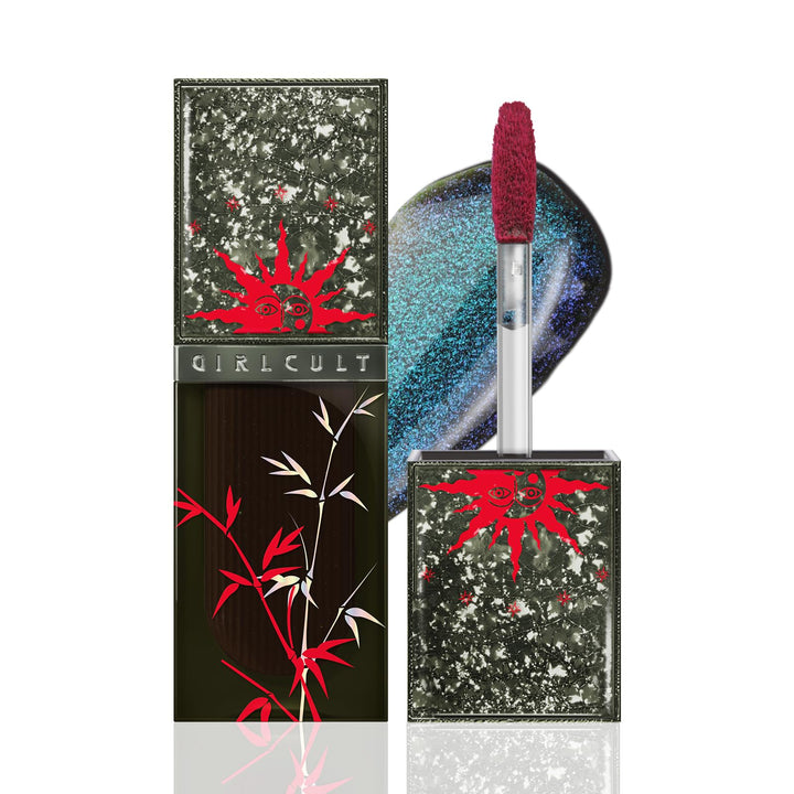 GIRLCULT front packaging showing sleek tube and logo, easy-to-store