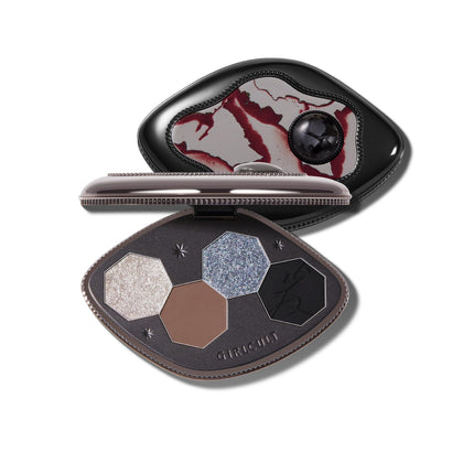 GIRLCULT front packaging showing quad and compact design for travel convenience