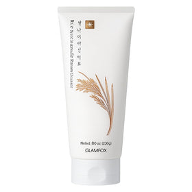 Glamfox front packaging showing product, clear label, and brightening benefit