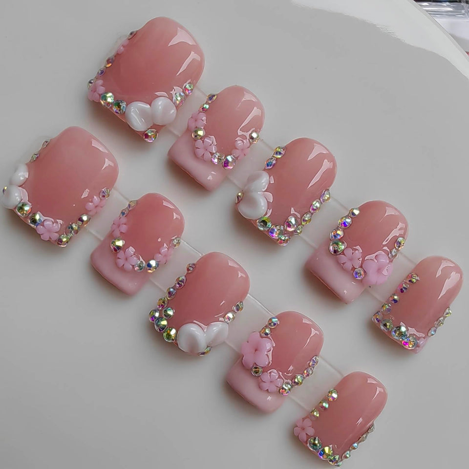 Gleamrain front view of packaged 10-piece set showing nude floral design and convenience