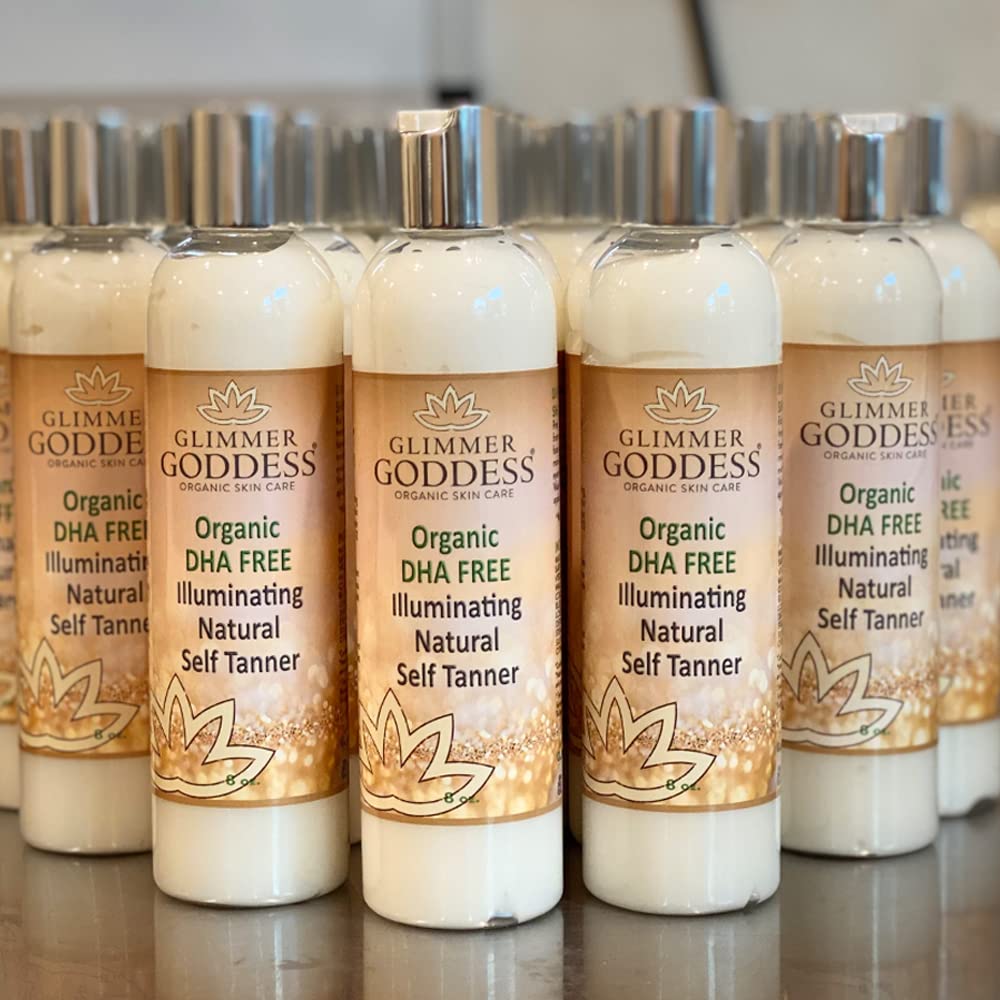 Glimmer Goddess pump close-up highlighting easy dispensing and hygienic use