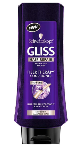 GLISS close-up of creamy lather on wet hair demonstrating gentle cleansing benefit