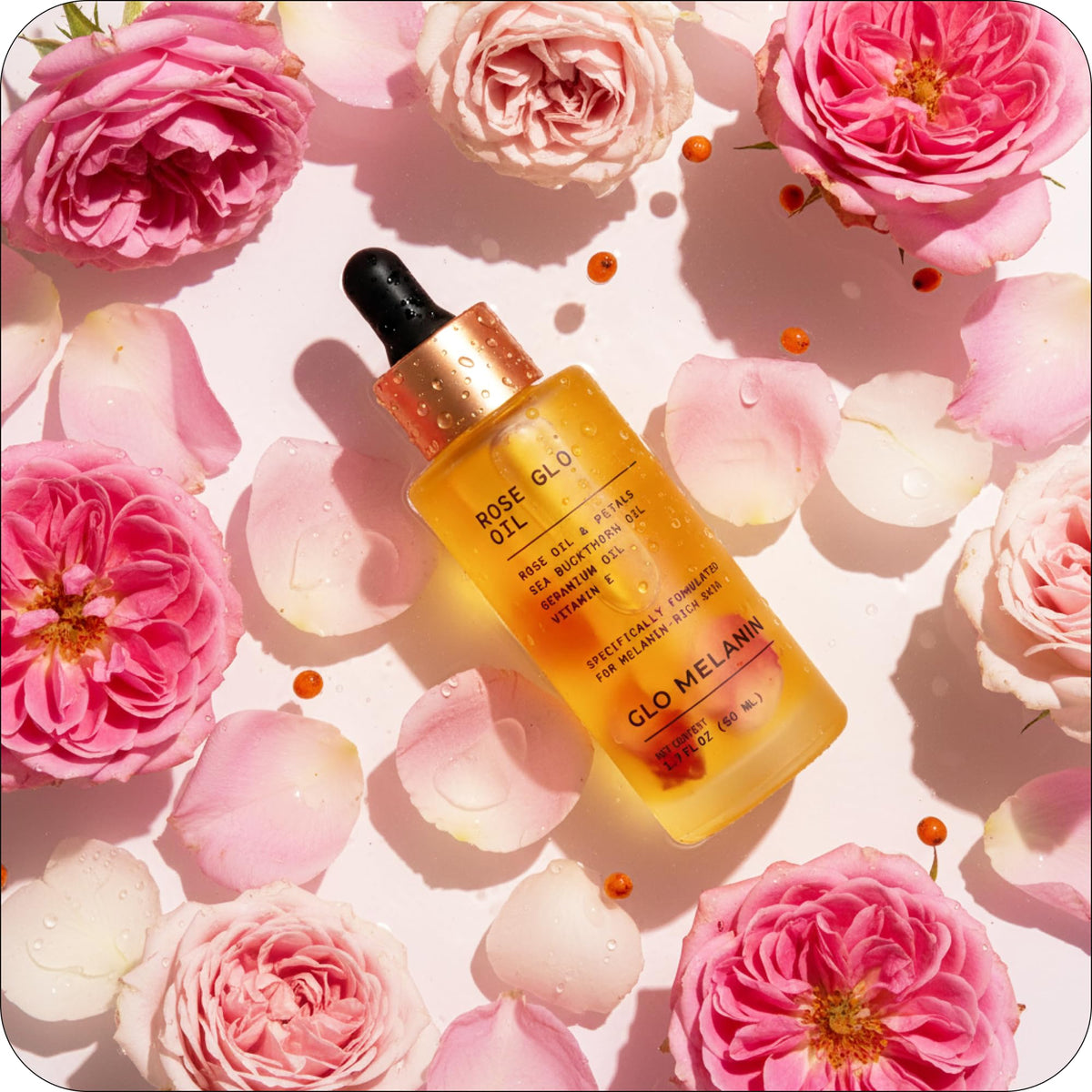Glo Melanin label close-up highlighting clean formulation benefits