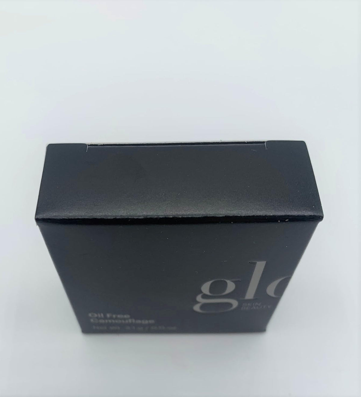Glo Skin Beauty ingredients label close-up showing antioxidant-rich formula benefit