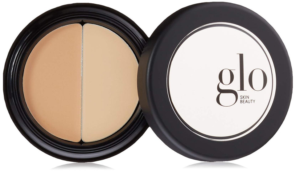 Glo Skin Beauty duo compact front view showing both shades and compact finish benefit: easy color matching