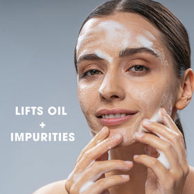 Glowbiotics close-up label highlighting probiotics peptides and ingredient benefits