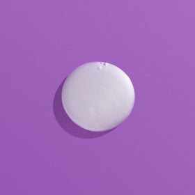 Goldwell shampoo droplet and texture close-up showing viscosity and nourishing feel