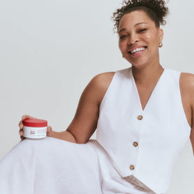 good.clean.goop label close-up listing ceramides and niacinamide showing active benefits