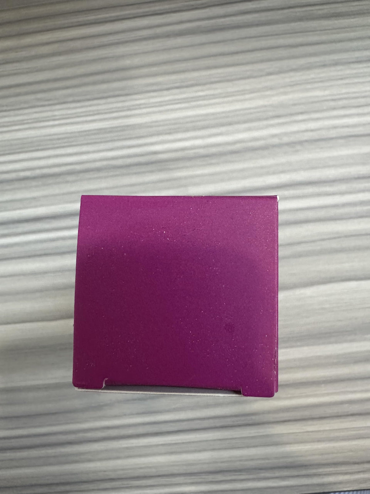 GOUGEX Seora size comparison with hand illustrating travel-friendly volume