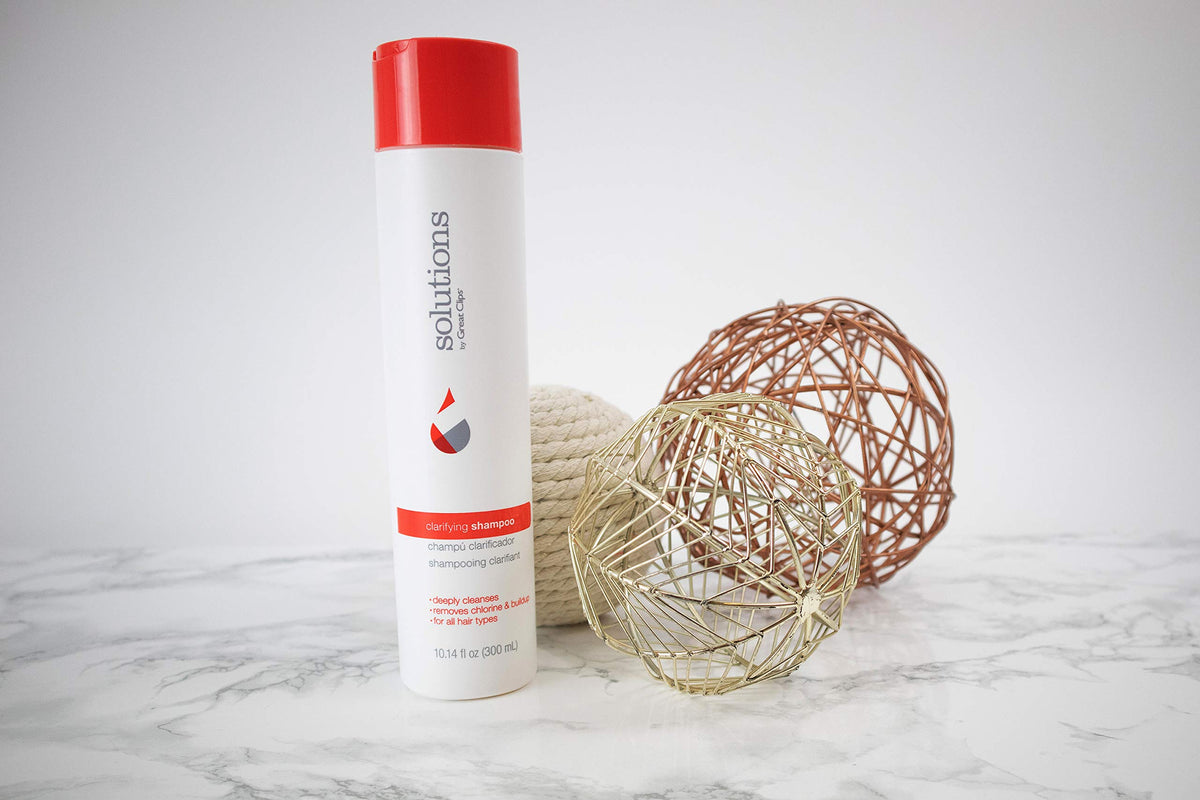 GREAT CLIPS close-up label with ingredient cues for effective residue removal