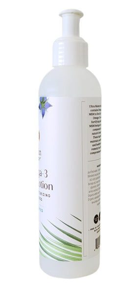 Griffin Remedy applying lotion to hands for deep hydration