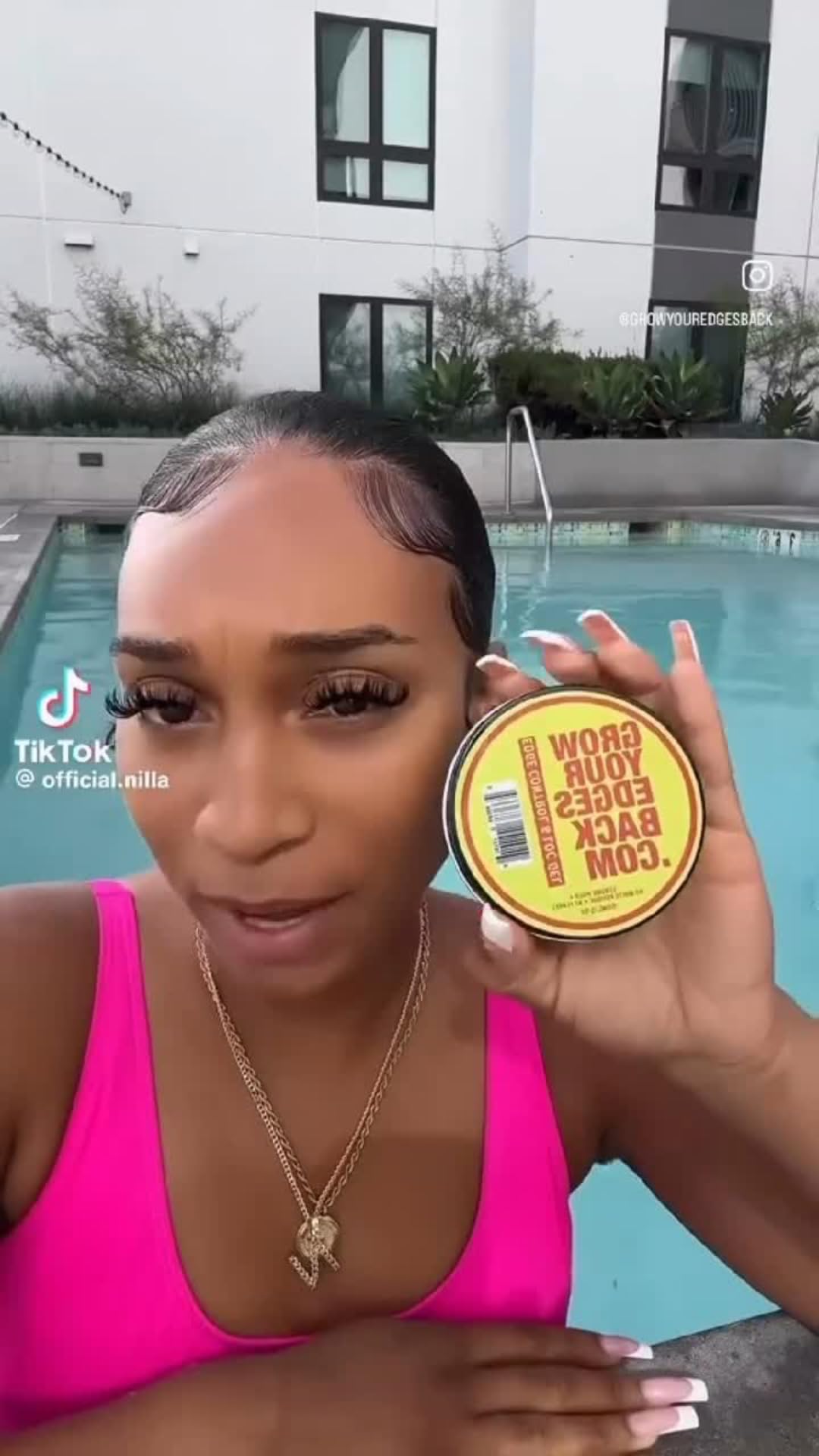 Grow Your Edges Back botanical oils ingredients flatlay, highlights conditioning benefits