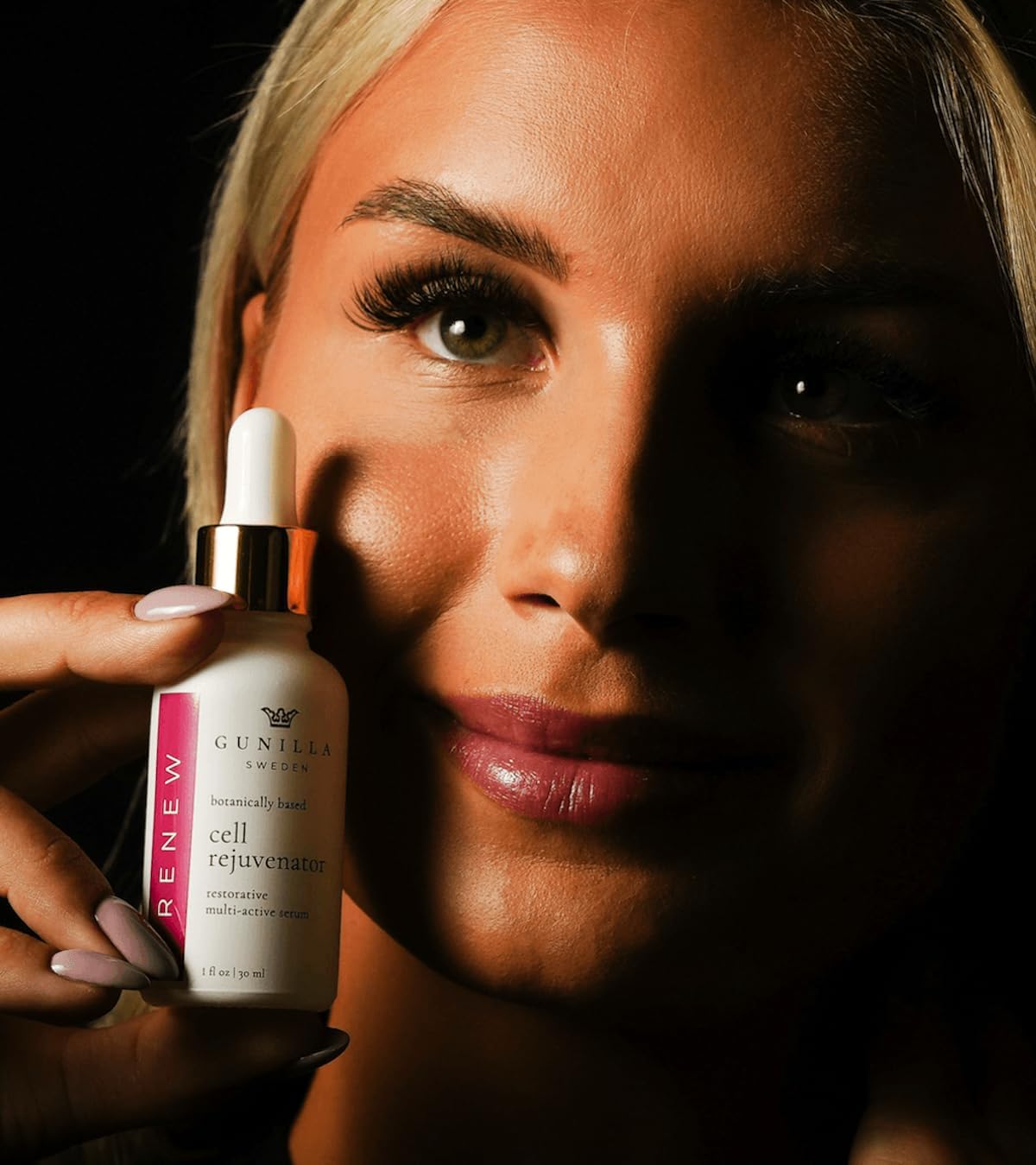 Gunilla Of Sweden dropper dispensing serum illustrating easy precise use