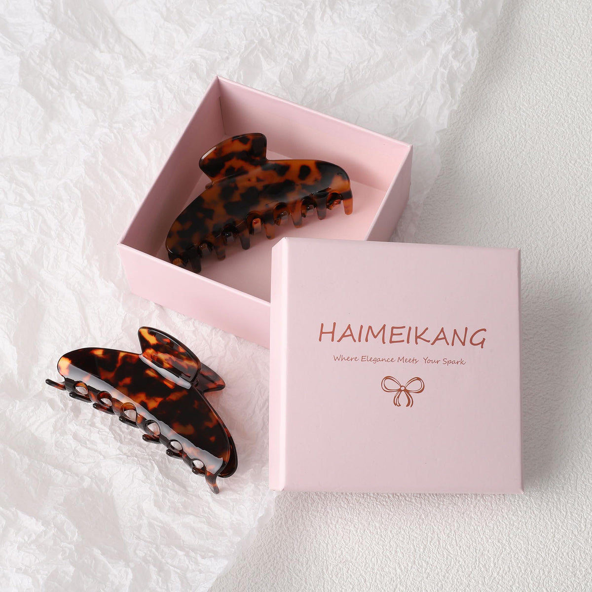 HAIMEIKANG lifestyle shot on vanity conveying chic styling and everyday utility