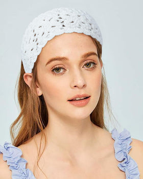 HAIMEIKANG headband held in hand showing true-to-size scale benefit