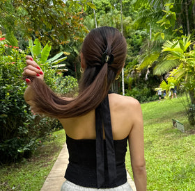 Hana Mia black clip side profile highlighting comfortable curved shape
