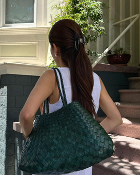 Hana Mia clip with soft carrying bag for protected, travel-ready storage